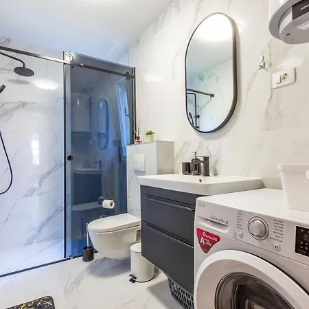 Apolon 2bdr With Balcony Lejlighed Zadar