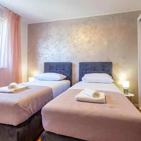 Apolon 2bdr With Balcony Apartamento *