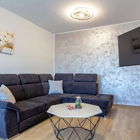 Apartamento Apolon 2bdr With Balcony *