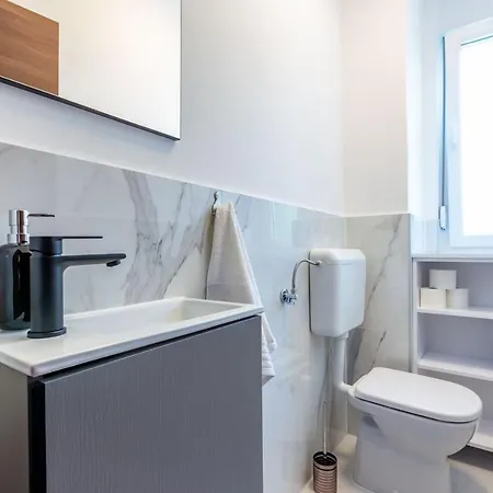 Apartment Apolon 2bdr With Balcony