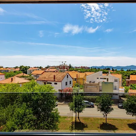 Apolon 2bdr With Balcony * Ζαντάρ