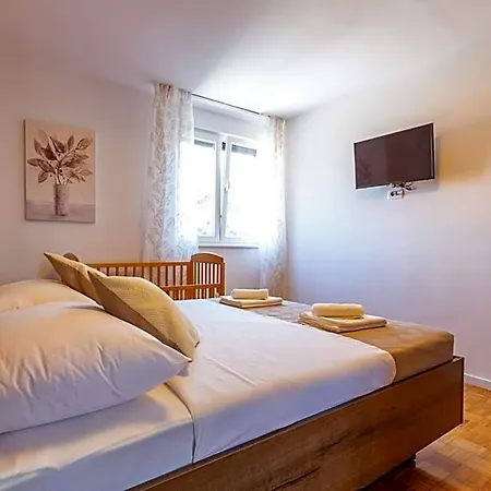 דירה Apolon 2bdr With Balcony *