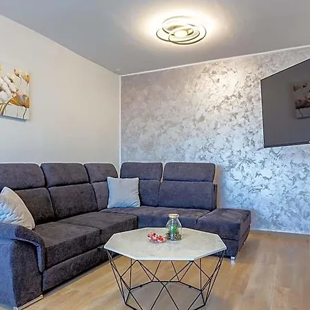 דירה Apolon 2bdr With Balcony *