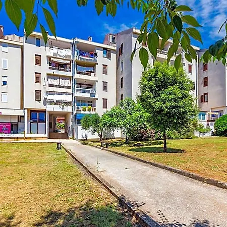 דירה Apolon 2bdr With Balcony *